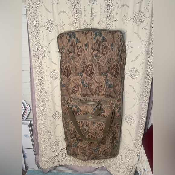 Jordache: vintage 90s floral wardrobe bag - Picture 5 of 7